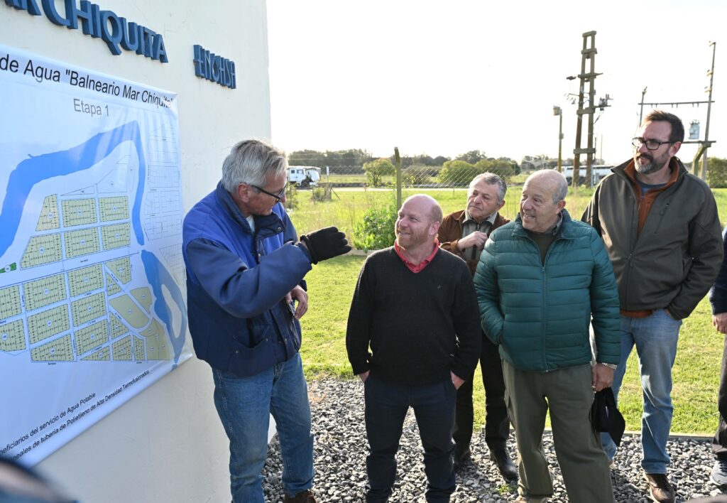Comenzó la ejecución de la red de agua potable en Mar Chiquita - Ahora ...